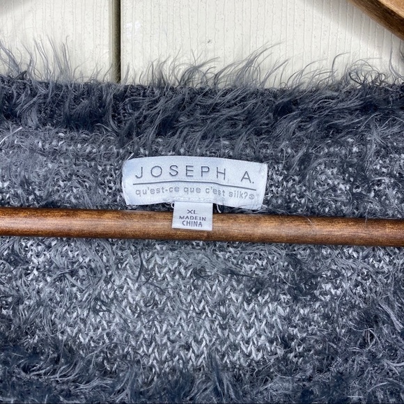 Joseph A Eyelash Soft Cozy Polka Dot Gray Sweater - Picture 3 of 8